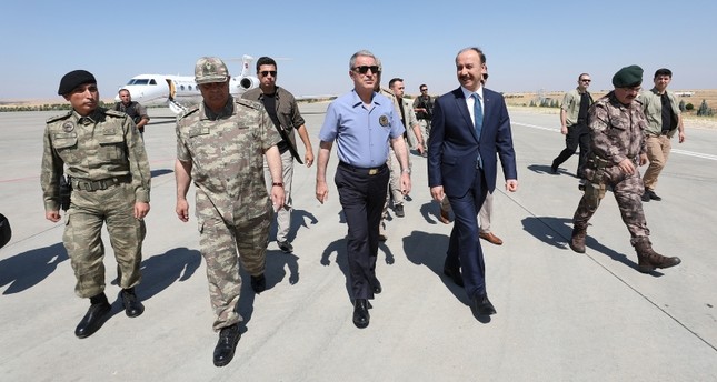 645x344-no-changes-in-turkeys-syria-safe-zone-plans-with-us-military-chiefs-arrive-at-border-to-inspect-troops-1565959098414.jpg