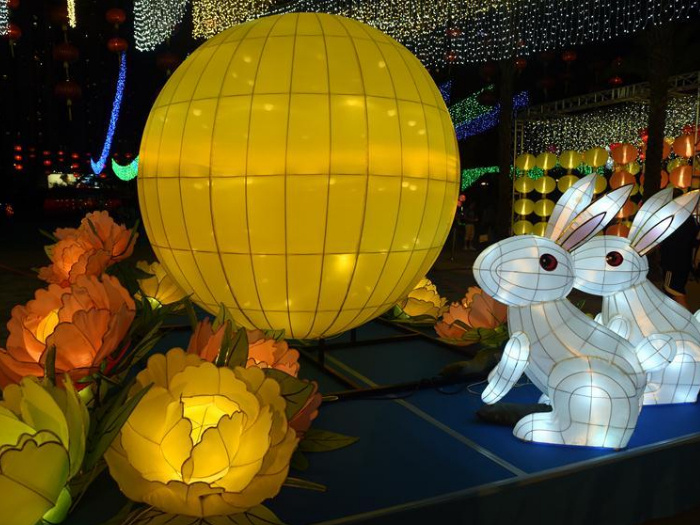 Lantern fair held to celebrate Mid-Autumn Festival at Victoria Park in ...