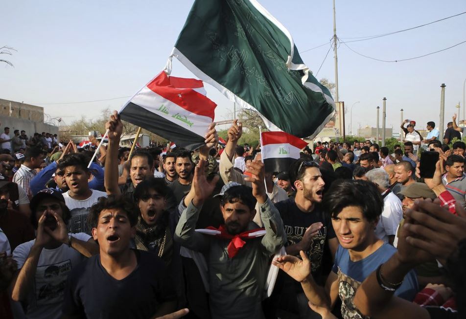iraqi protests (ap).jpg