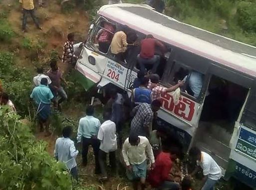 india bus crash (china plus).jpg