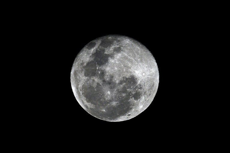 moon (afp).jpg
