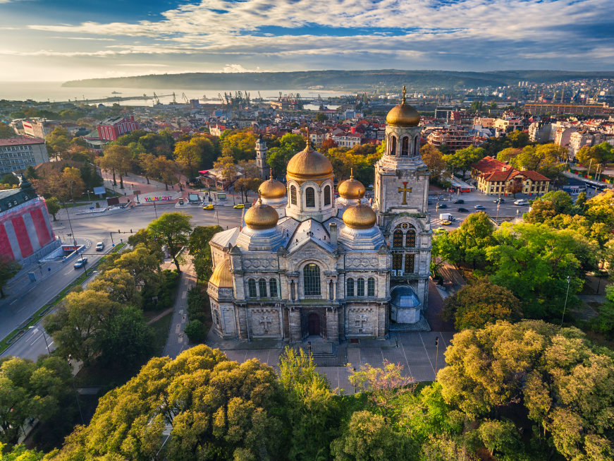 bulgaria-the-cathedral-of-the-assumption-in-varna.jpg