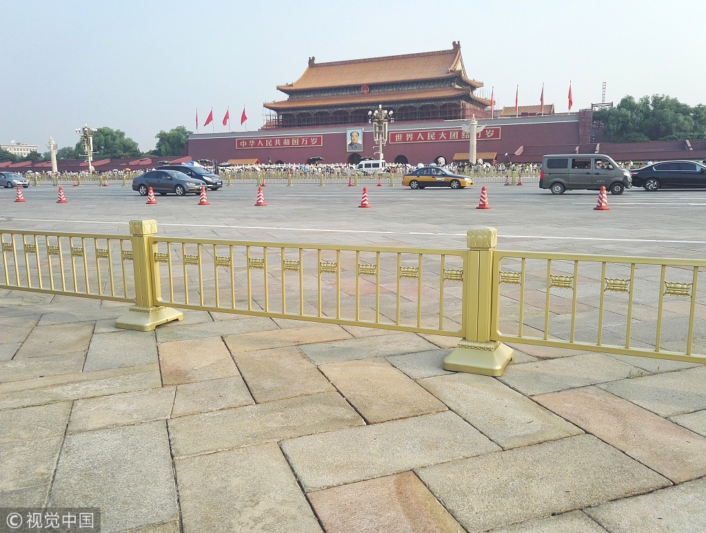 Photo taken on August 4, 2018 shows the paving stones at Beijing's Tian'anmen Square. [Photo: VCG]