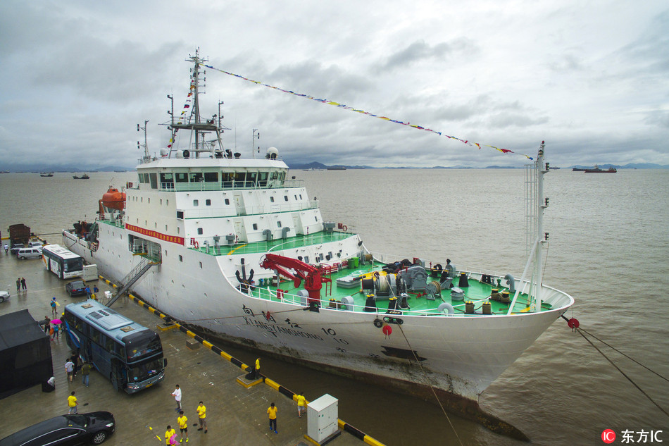 Chinese scientific research ship Xiangyanghong10 returns from a 250-day expedition in the Indian Ocean and docks in Zhoushan, Zhejiang Province on August 13, 2018. [Photo: IC]