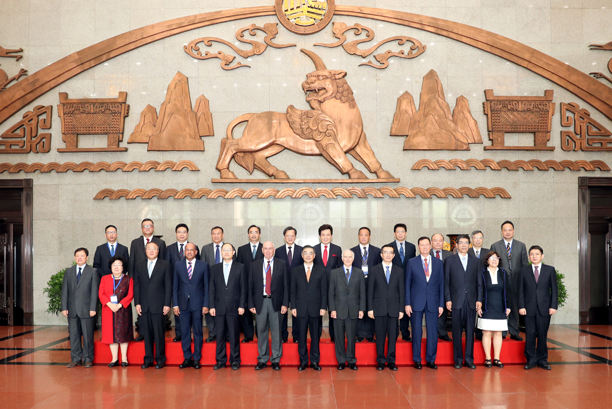 China's Supreme People's Court launches the International Commercial Expert Committee with a membership of 32 domestic and foreign experts on Sunday, August 26, 2018. [Photo: China Plus/Wu Qian]