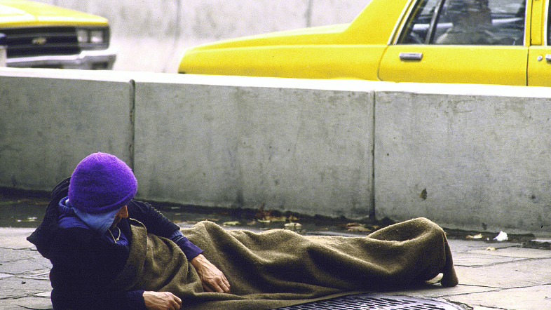 Number of US homeless people hits record high