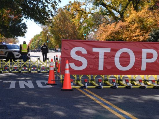 US records longest gov't shutdown as partisan gridlock still intensifies
