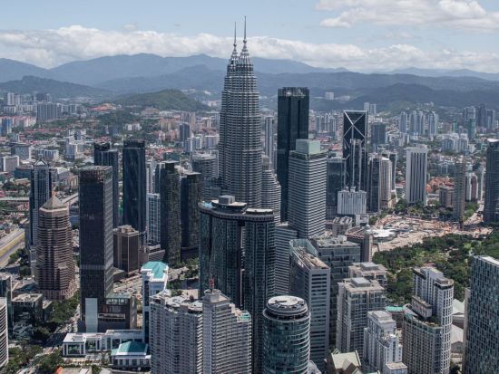 Malaysia's services sector revenue up 6.3 pct in Q3