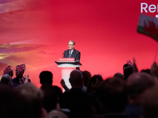 British gov't unveils major legal migration overhaul