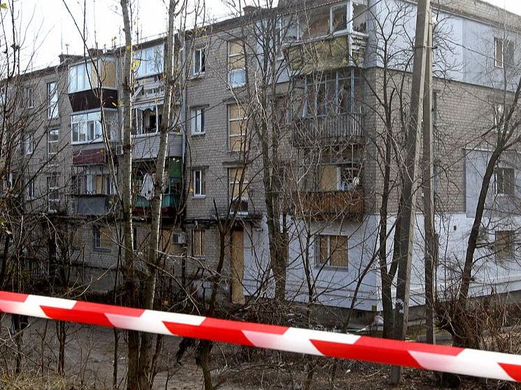 Russia rules out concessions, Ukraine rejects constitutional changes