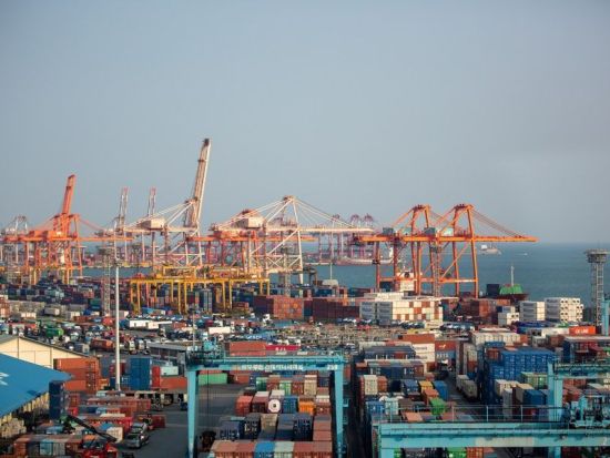 S. Korea's industrial output turns downward in October