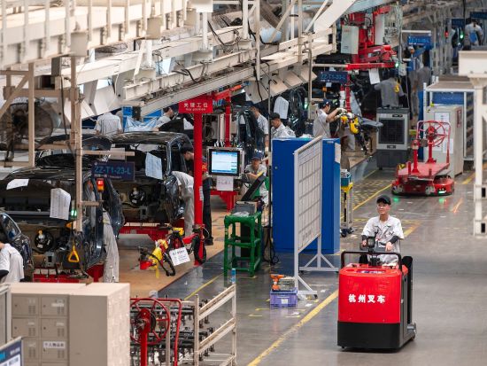 China's manufacturing PMI at 49.2 in November