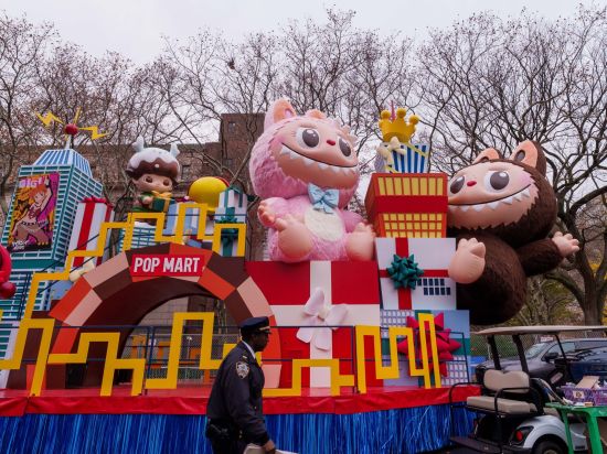 Labubu joins New York's Thanksgiving Parade