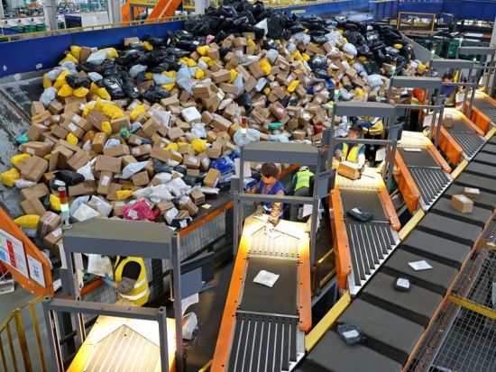 China's express delivery sector sees annual volume top 180 bln parcels