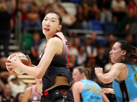 Han Xu scores 22 points in WNBL debut, helps Perth Lynx grab 91-67 win against Canberra Capitals