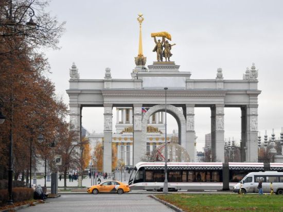 Russia to respond if EU seizes its frozen assets: spokesperson