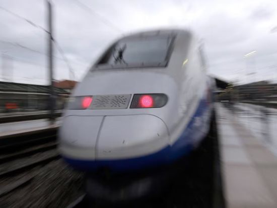 Canada announces Ottawa-Montreal as first segment of high-speed rail