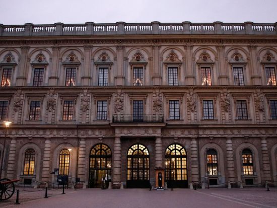 Elusive December sun leaves Stockholm in the dark