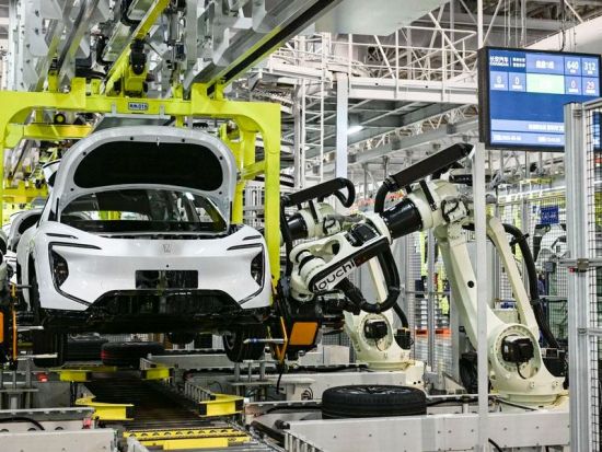 China plays key role in sustaining global economic growth amid uncertainty: Indonesian expert