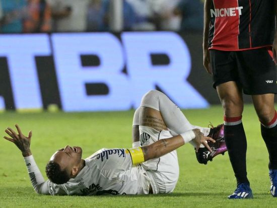 Neymar undergoes surgery for meniscus injury