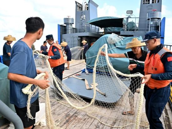 China revises Fisheries Law