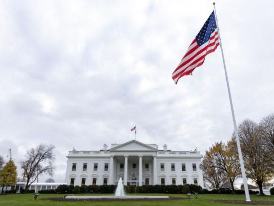 Trump says countries doing business with Iran face 25 pct tariff