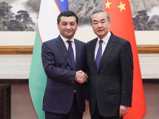 Chinese FM urges China, Uzbekistan to enhance strategic coordination, deepen cooperation