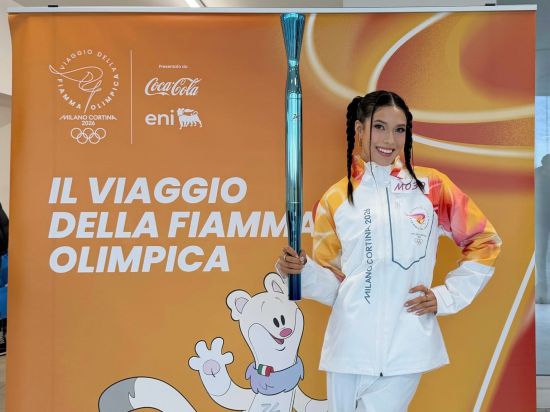 Olympic freestyle skiing champion Gu Ailing joins Milan-Cortina 2026 Winter Games torch relay in Italy