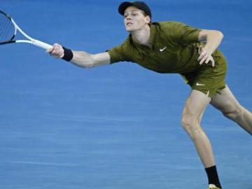Defending champion Sinner eases into Australian Open 3rd round