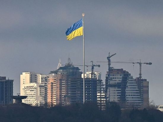 China says dialogue and negotiations only right way for Ukraine crisis