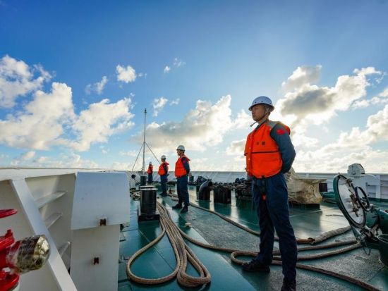 Fujian coast guard conducts routine patrol in waters near Kinmen