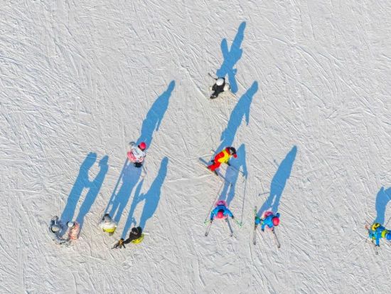 Winter sports push tourism in NE China's Jilin