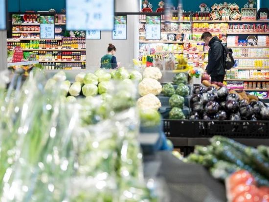 China's chain supermarkets, convenience stores report steady gains in 2025