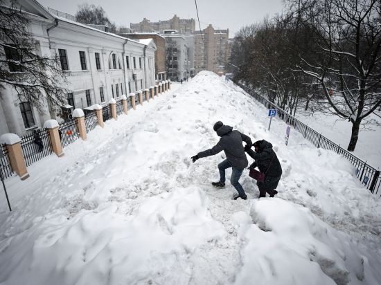 Moscow records heaviest snowfall in over 200 years