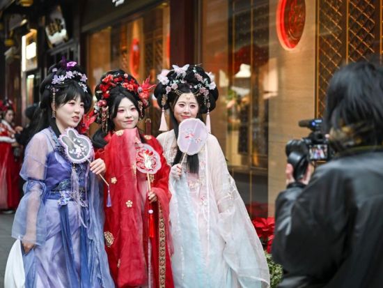 China's cultural sector grows 7.4 pct in 2025, showing strong resilience