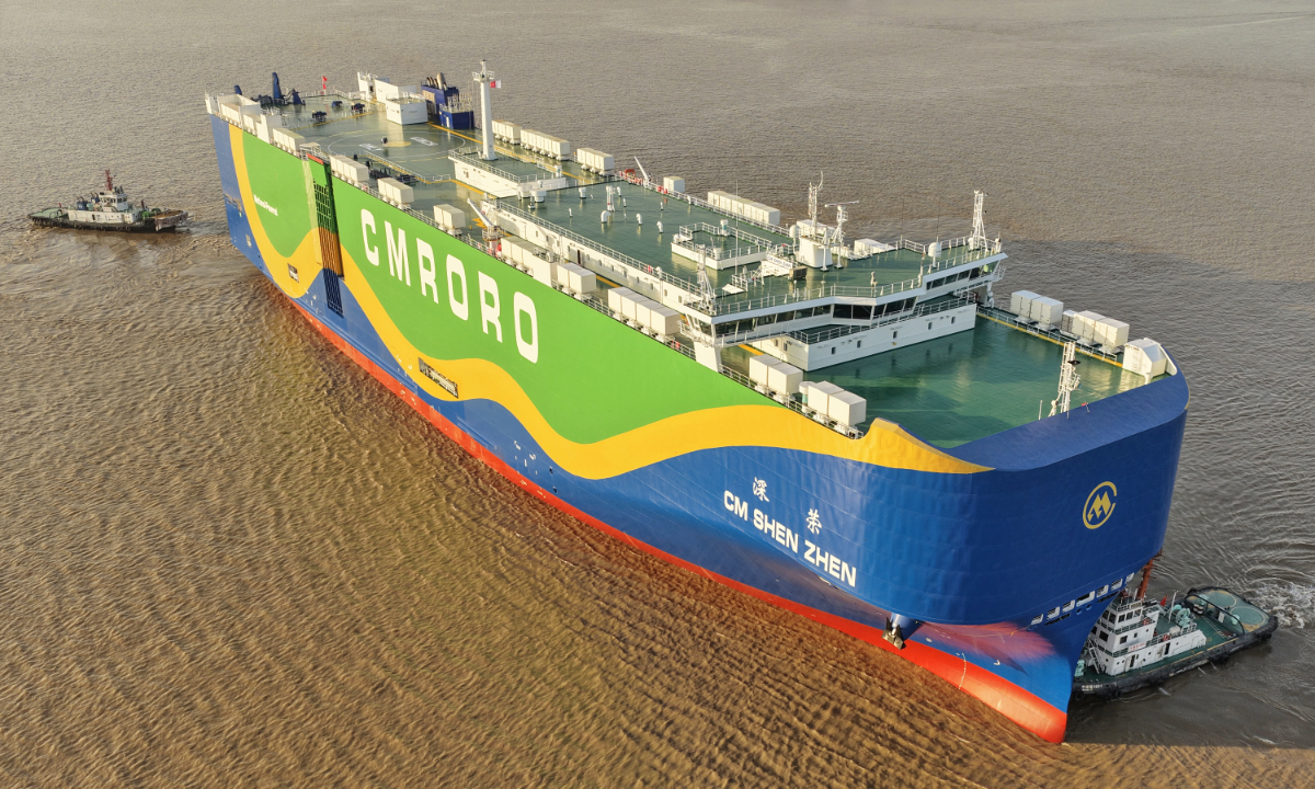 China’s first independently developed ultra-large methanol dual-fuel roll-on/roll-off (ro-ro) ship begins its maiden voyage in Nantong, East China’s Jiangsu Province, on December 8, 2025. With a capacity equivalent to 9,300 cars and 78,400 square meters of deck space, the ship will carry new-energy vehicles to Europe. Photo: VCG