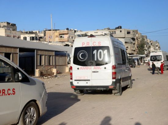 Palestinian patients start moving from Khan Younis toward Rafah border to cross it: sources