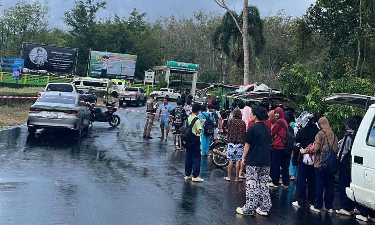 Thai media reported that a man had entered a school in Hat Yai district, Songkhla province, on the afternoon of Feburary 11, 2026. 