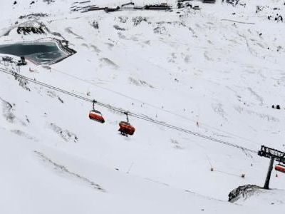 New Year on the Frontlines: A group of ‘inspectors’ safeguarding Huangshan Mountain cableway