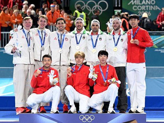 Italy, Canada split team pursuit speed skating golds at Milan-Cortina