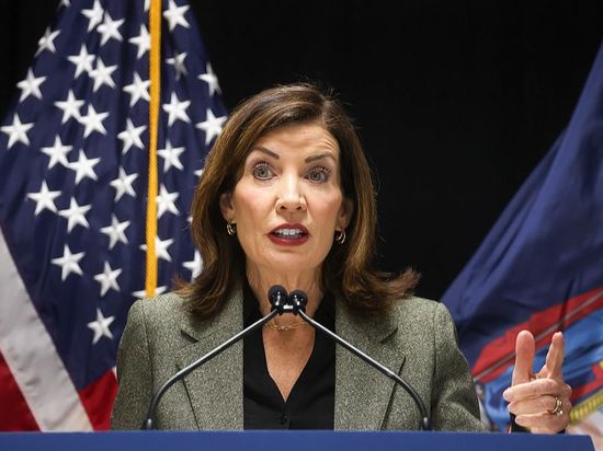 US states and businesses demand tariff refunds amid uncertain future