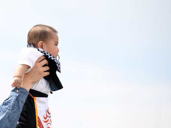 Japan's births fall to record low in 2025