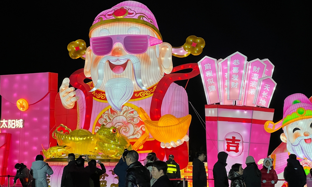 The 'God of Wealth' lantern installation at Tangshan Nanhu Spring Festival Lantern Festival on February 18, 2026.