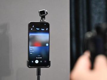 Honor unveils Robot Phone ahead of MWC 2026