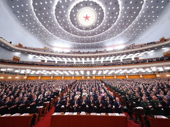 NPC deputies from military, armed police review government work report