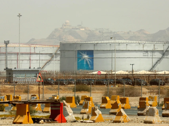 Saudi Aramco's crude oil shipments temporarily directed to Yanbu Port: media