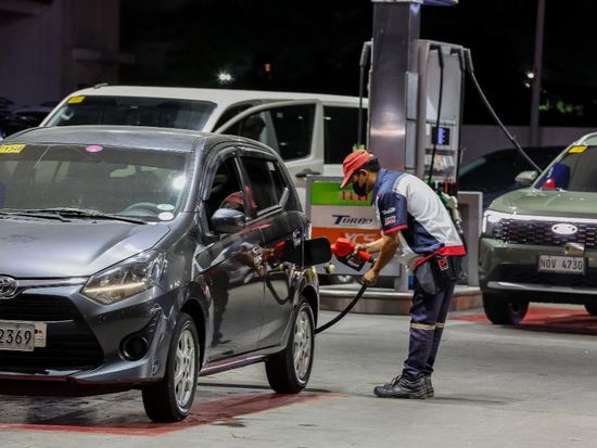 Panic buying grips Philippines ahead of major fuel price hike