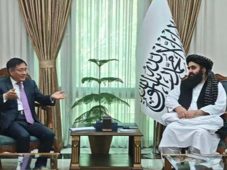 Chinese envoy mediates between Afghanistan and Pakistan to ease border tensions