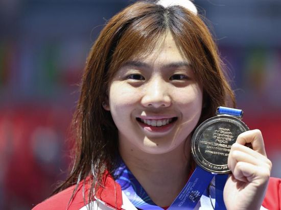 Tang Qianting sets new Asian record in women's 50m breaststroke