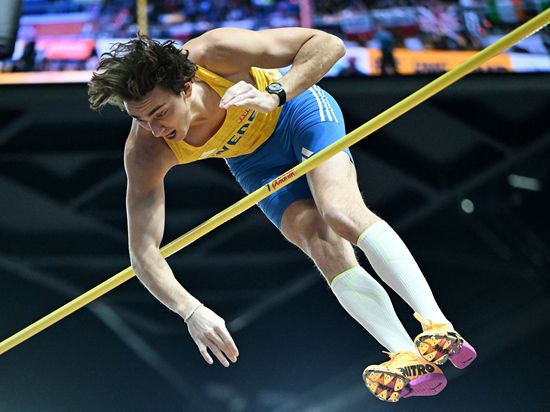 Sweden's Duplantis wins fourth world indoor pole vault title